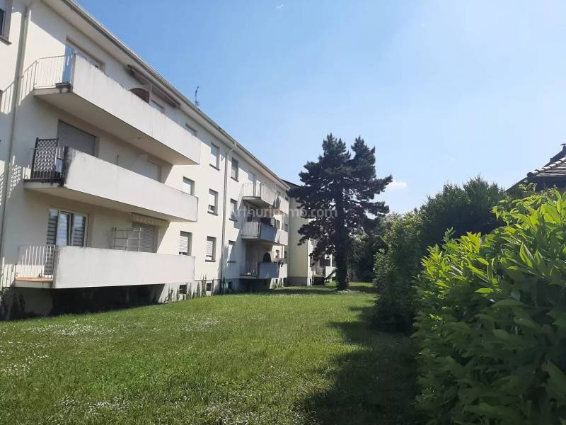 Vente Appartement 4 pièces 83 m² entièrement rénové avec balcon, garage et cave à Colmar quartier Ladhof