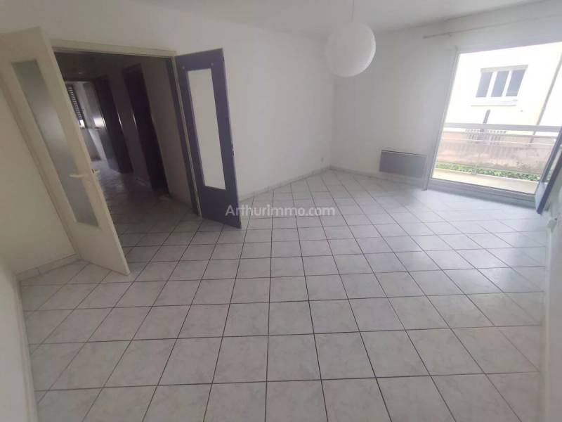 Vente appartement 3 pièces 69 m² avec balcon, cave et garage à Colmar quartier Saint-Joseph